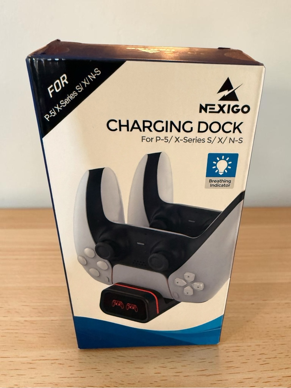 Dual Charging Dock for P-5 / X-Series Controllers - Black & White